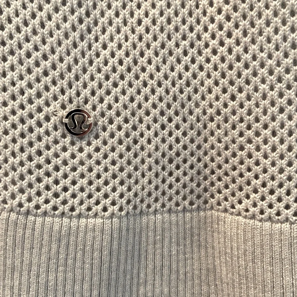 Lululemon top - Picture 3 of 8